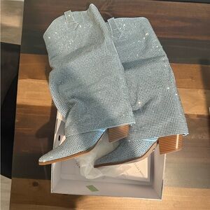 Silver Heeled Boots with Sparkly Texture